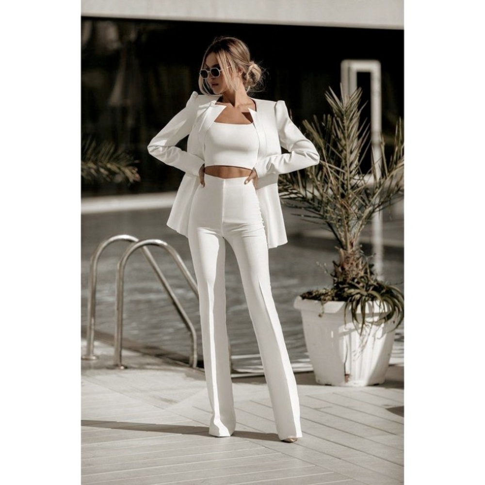 Brand new, never worn Alexa White Promo Suite.